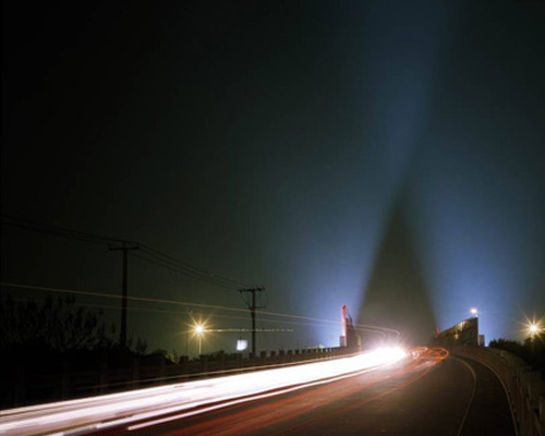 夜间行车在狭窄路口观察灯光的5大诀窍